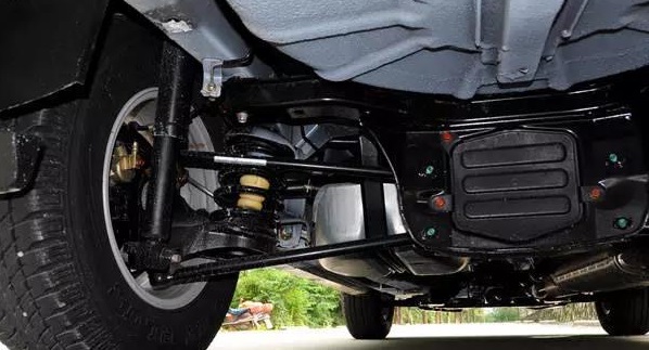 能屈能伸的空氣懸掛彈簧讓越野更順暢 能屈能伸的空氣懸掛彈簧讓越野更順暢